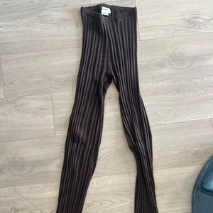 the line by k daisy ribbed pants - size large - brown
